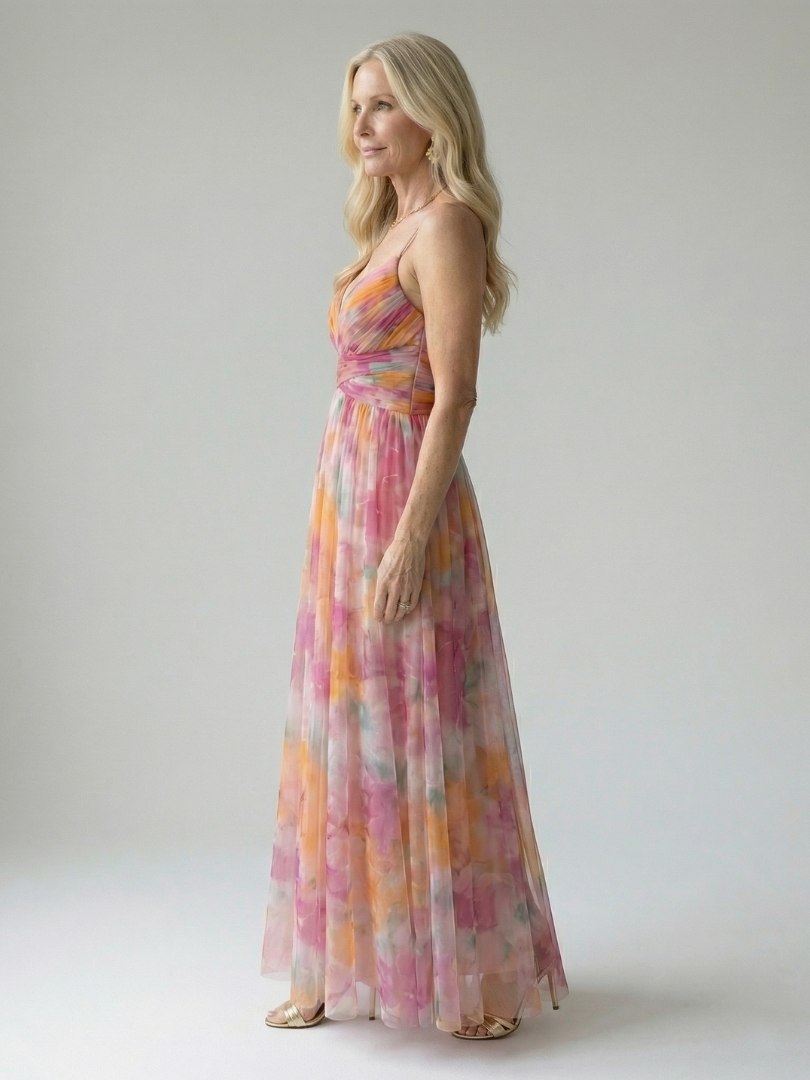Robe longue maxi douce Isel de Danoir Paris, tissu fluide et élégant avec des détails de couture visibles.