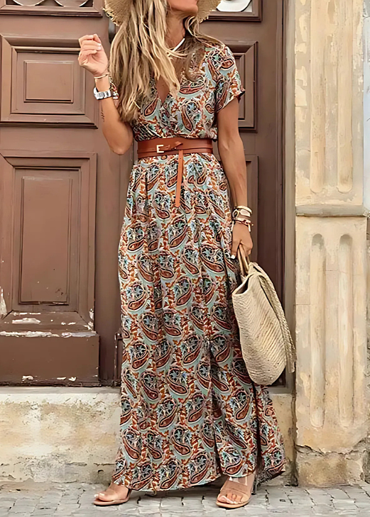 Robe longue bohème fluide Justine™ de Danoir Paris avec ceinture, motif multicolore, style élégant et confortable.
