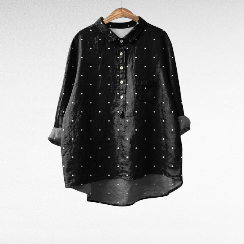 Blouse d'été élégante Zoe de Danoir Paris en noir, vue de face, tissu léger et style chic pour la saison chaude.