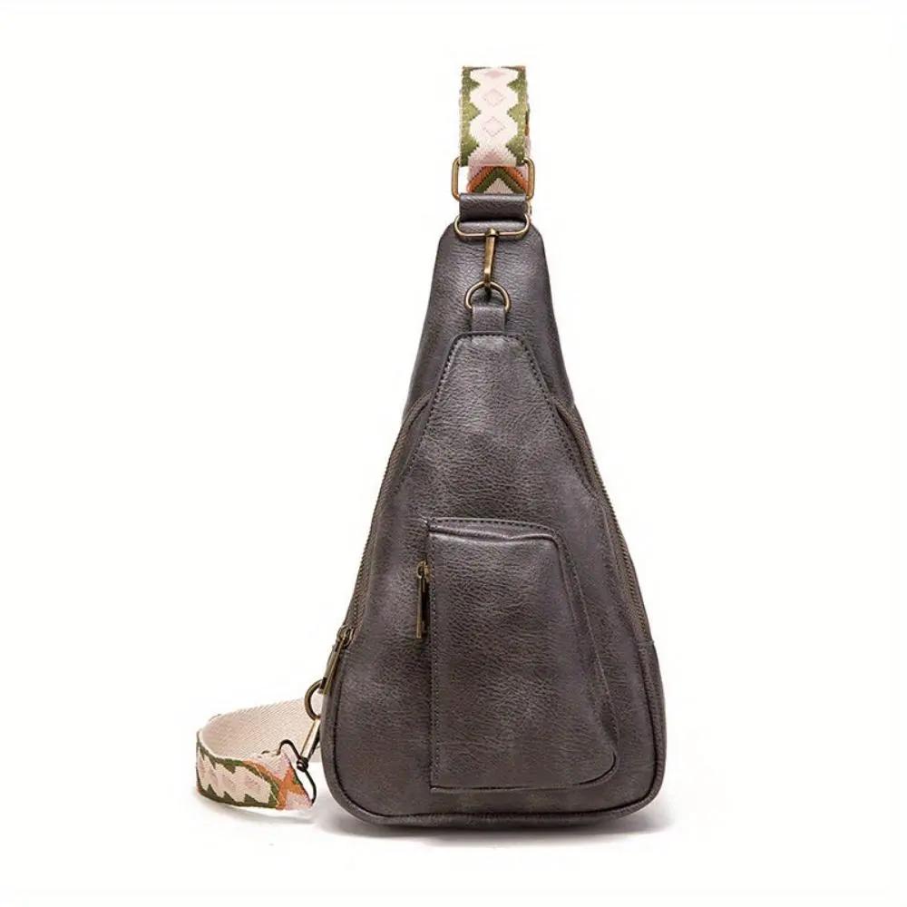 Sac à bandoulière Nina de Danoir Paris, style rétro chic, en cuir avec détails élégants, vue de face.