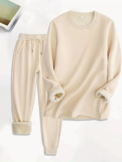 Ensemble hivernal chic Danoir Paris pour femmes, sweatshirt en polaire et pantalon long, vêtement chaud et élégant.
