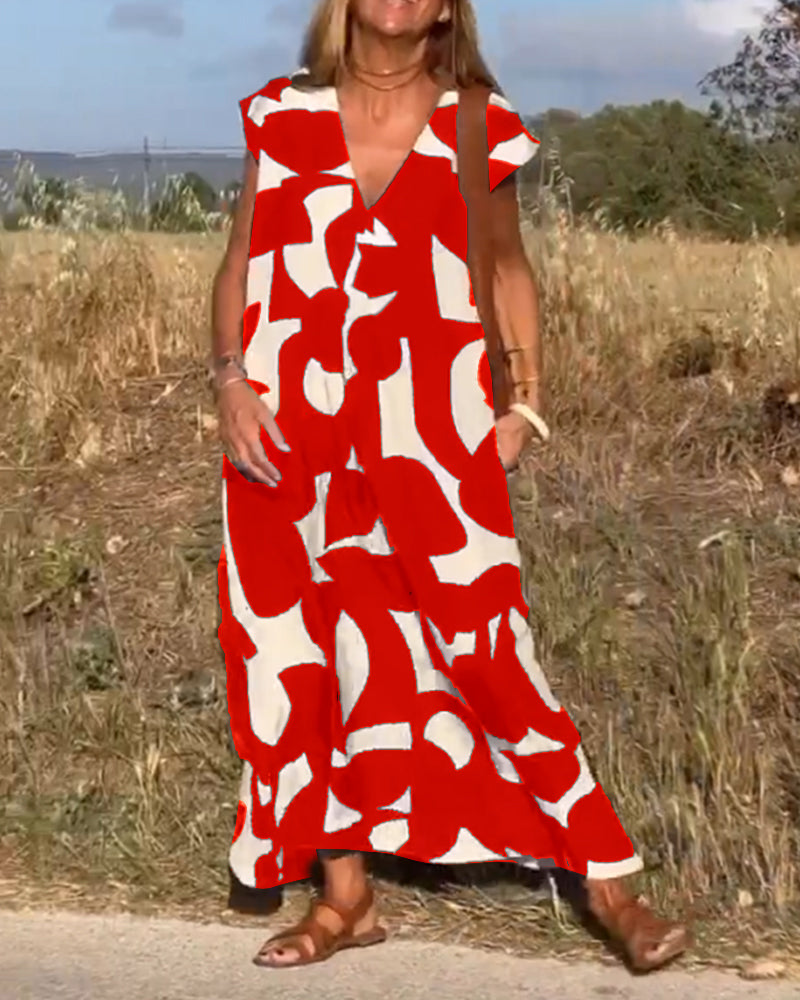 Robe chic et fluide Stéphanie de Danoir Paris, en tissu noir élégant, portée avec détails sophistiqués.