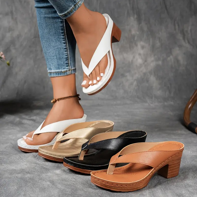 Sandales élégantes et confortables Danoir Paris avec bride en cuir, semelle antidérapante, parfaites pour l'été.