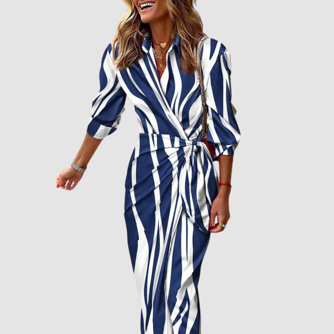 Robe rayée élégante Cecilia™ de Danoir Paris, vue de face, tissu fluide et design chic pour femme.