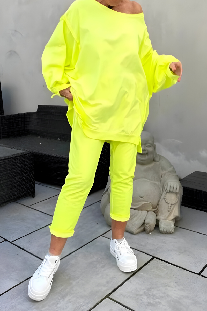 Vêtement femme Danoir Paris Kenia - Ensemble chic et confortable, tenue décontractée avec haut et pantalon en tissu doux.