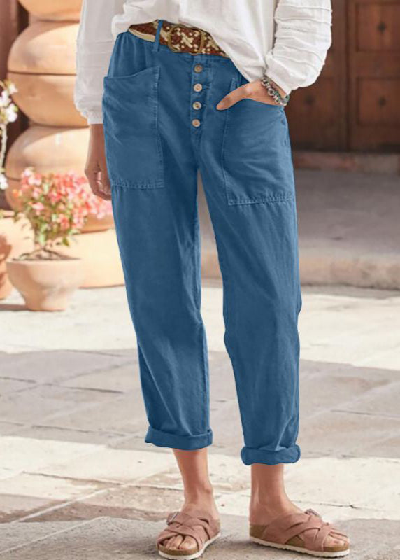 Pantalon élégant Lise de Danoir Paris en tissu fluide, coupe moderne et finition soignée, porté par un mannequin.
