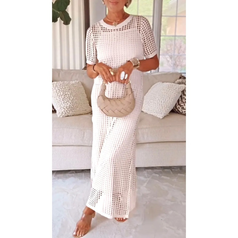 Robe longue maxi à découpes Bethany™ de Danoir Paris avec doublure intérieure, tissu fluide et élégant, portée sur un mannequin.