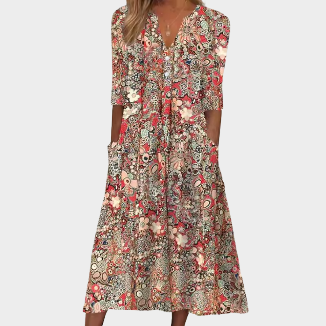 Robe d'été élégante Queenie de Danoir Paris, tissu léger, design fluide, parfaite pour l'été, vue de face sur un fond neutre.