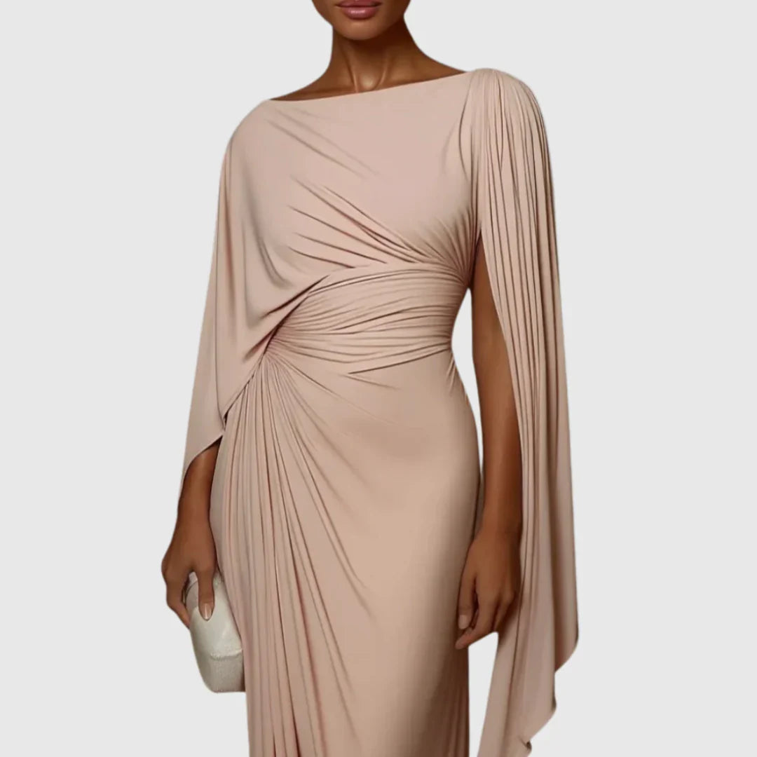 Veste longue plissée Lyssa de Danoir Paris en tissu rose, élégante et fluide, idéale pour une tenue sophistiquée.