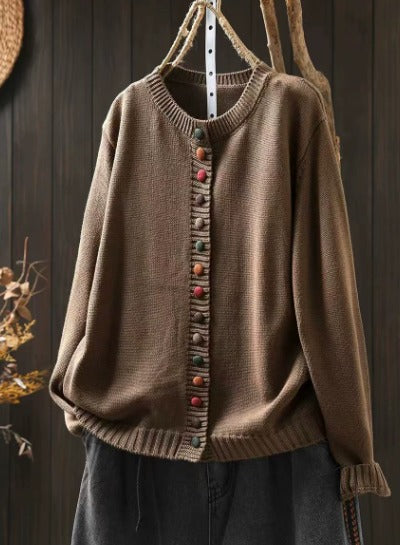 Gilet élégant et confortable Karita de Danoir Paris, en tissu doux, porté sur un mannequin, style moderne et sophistiqué.