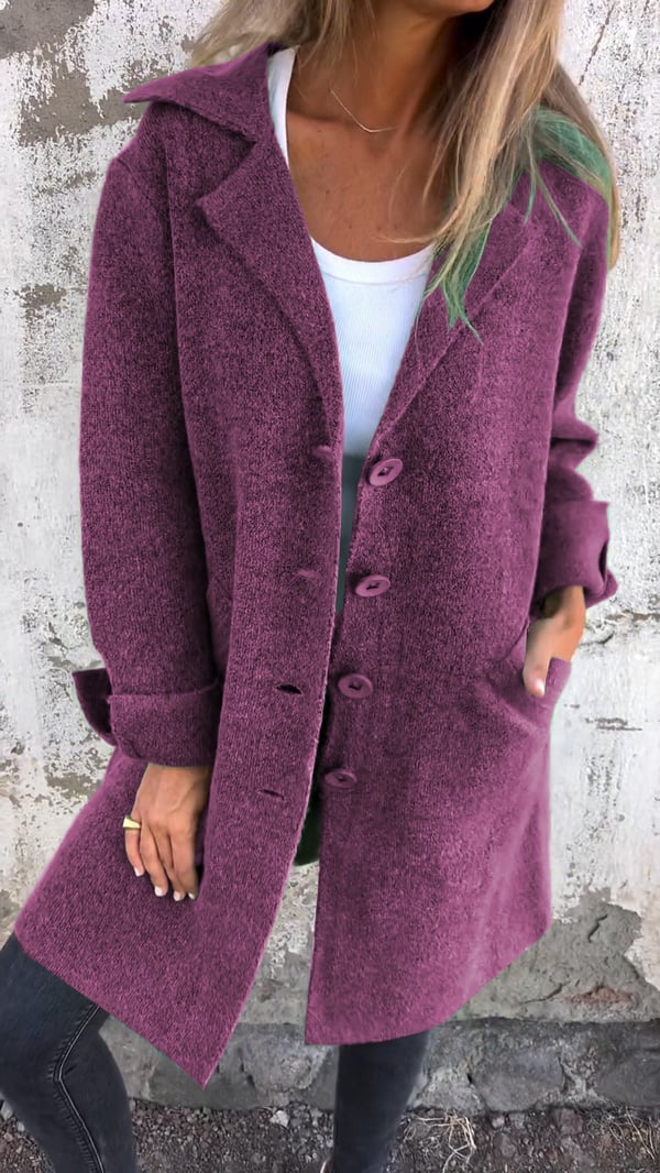 Manteau chic minimaliste Audrey de Danoir Paris en rose, élégant et tendance pour un style sophistiqué.