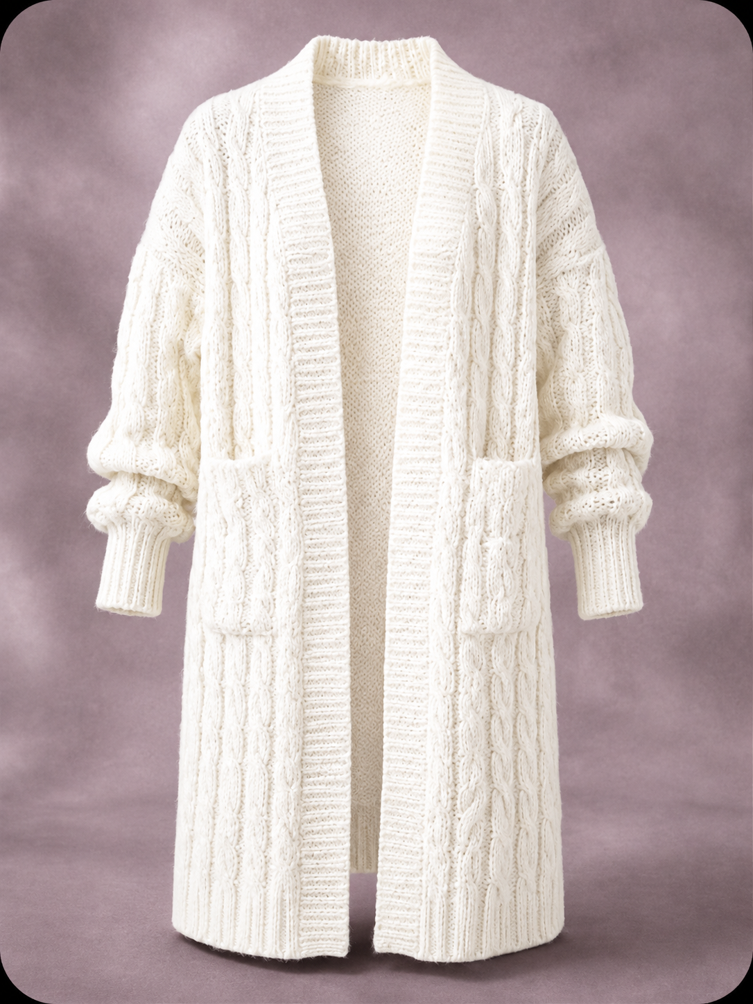Cardigan en maille rose Danoir Paris à double boutonnage, doux et confortable, porté sur un mannequin.