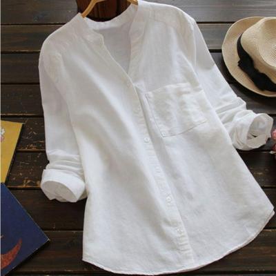 Chemise ample élégante Vera de Danoir Paris, tissu fluide et design sophistiqué visible sur cette image.