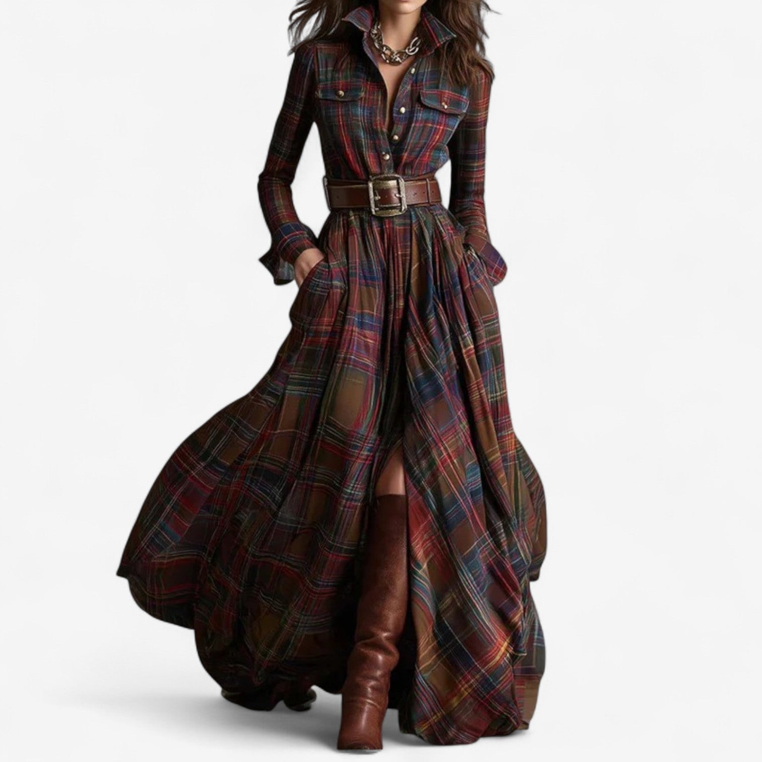Robe maxi à carreaux intemporel Danoir Paris, style rétro ethnic, col à revers rouge et brun, longue et élégante.