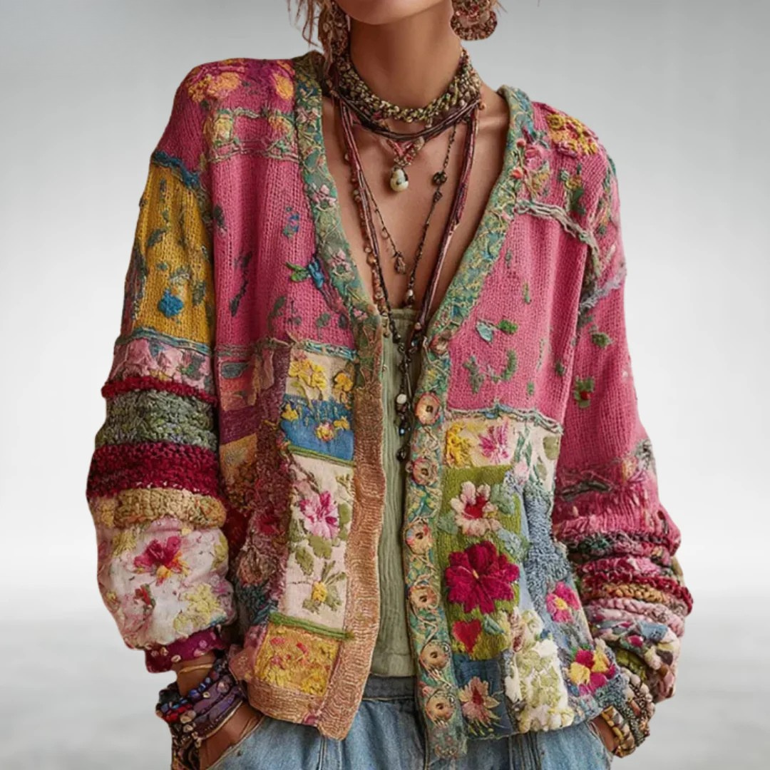 Veste bohème Danoir Paris Ailinn, couche confortable et tendance, en tissu doux avec détails boho, vue de face sur fond neutre.