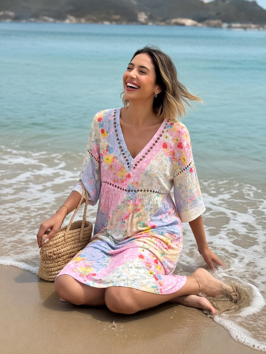 Robe fluide florale Lysiane™ de Danoir Paris, style estival, avec imprimé floral léger et coupe élégante.