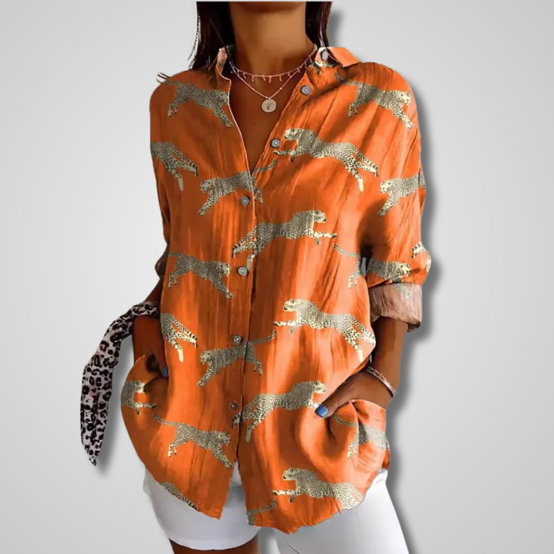 Blouse vintage élégante Melle de la marque Danoir Paris, en tissu fluide avec col en V et manches longues.
