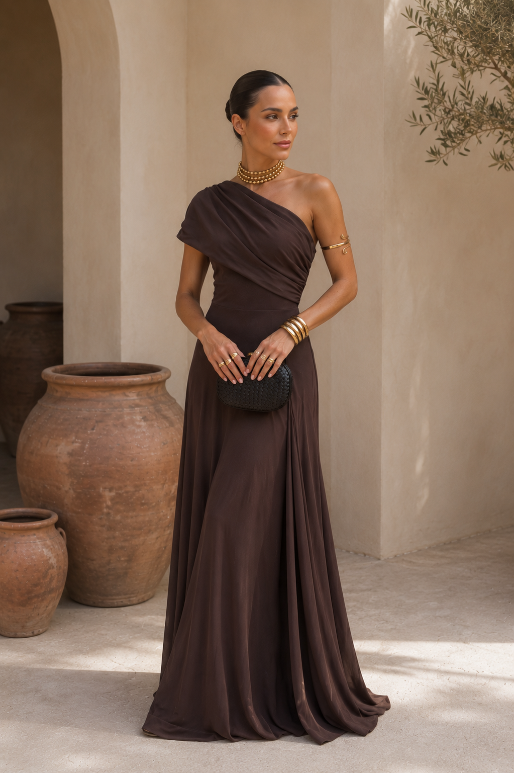 Robe Toledo marron de Danoir Paris, vêtement élégant en tissu léger, portée décontractée ou chic, vue de face.