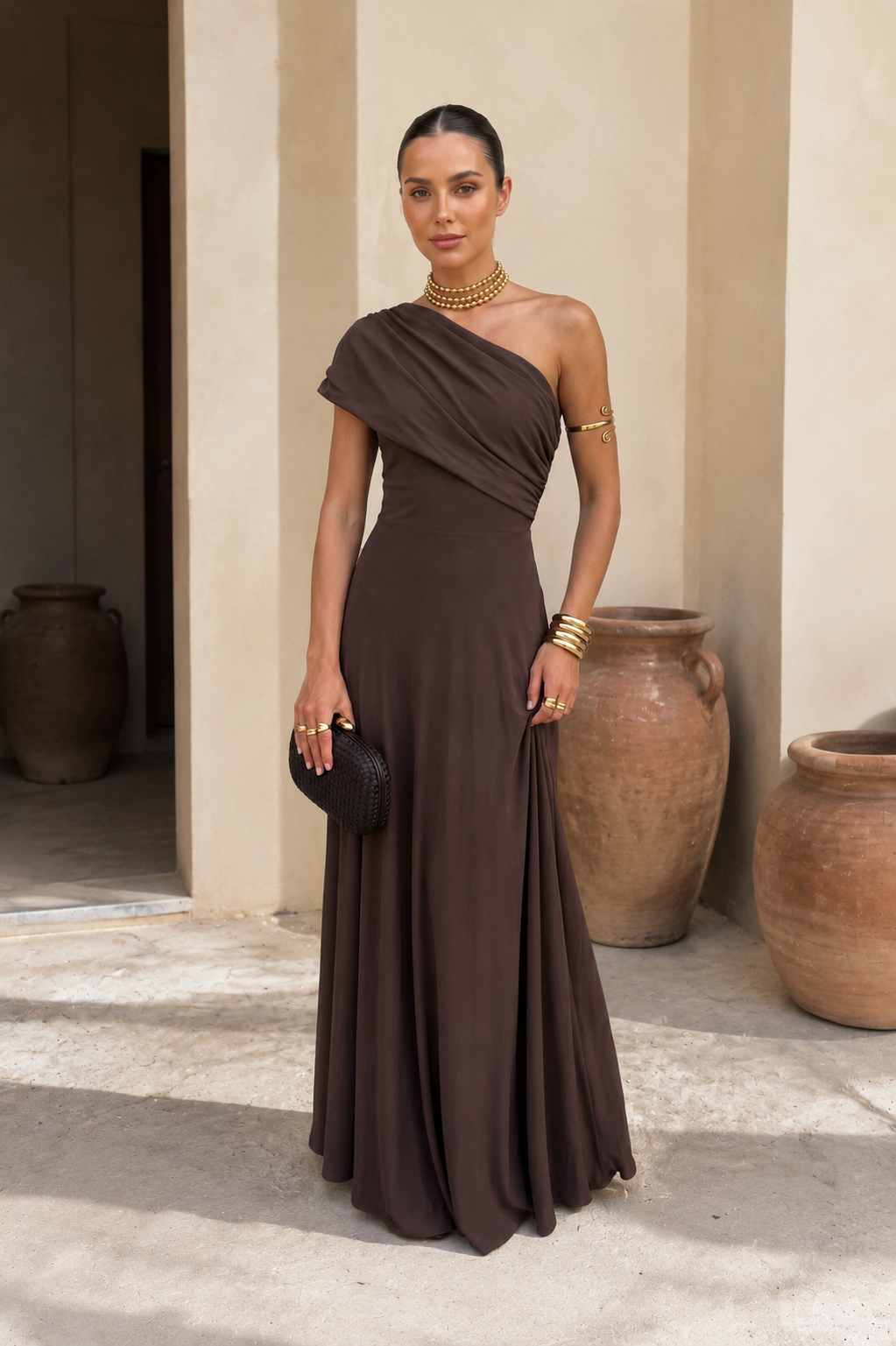 Robe Toledo marron Danoir Paris en tissu léger, vue de face avec détails de couture et col élégant.
