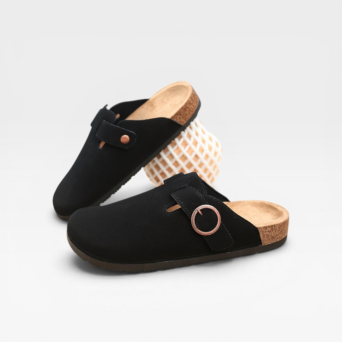 Sabots en liège pour hommes Danoir Paris, mules kaki à bout fermé avec boucle ronde, sandales confortables pour l'été.