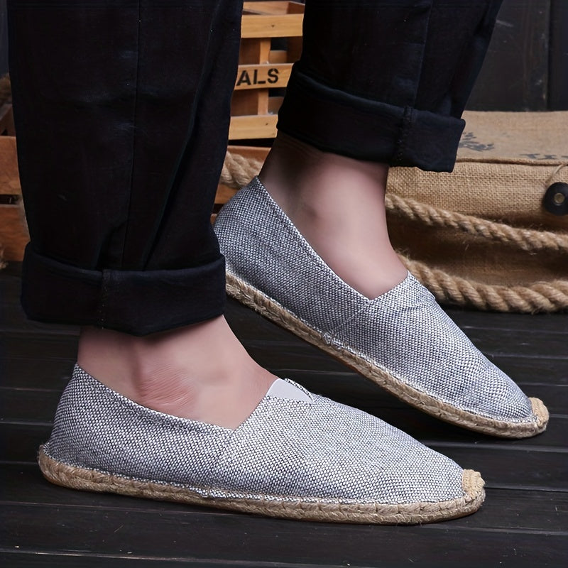Espadrilles élégantes pour hommes de la marque Danoir Paris, chaussures blanches en tissu avec semelle en corde.