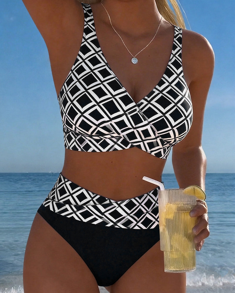 Maillot de bain Letícia Danoir Paris avec motif diamants, coupe élégante et tissu confortable, pour un look sophistiqué à la plage.