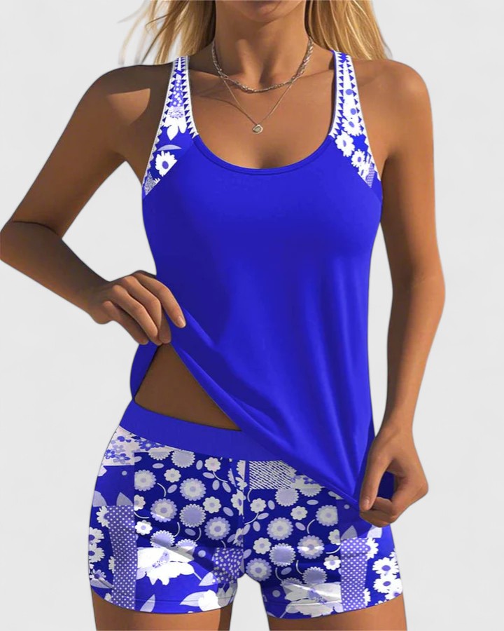 Maillot de bain confortable Aurianna de Danoir Paris, maillot une pièce avec design élégant, porté sur la plage.
