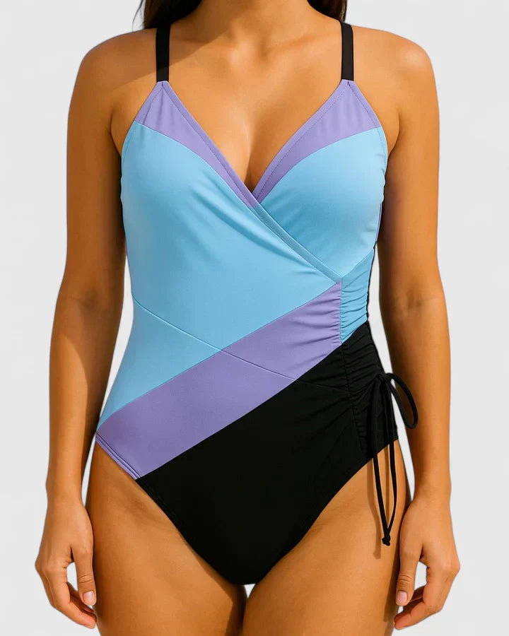 Maillot de bain élégant Sorynelle de Danoir Paris, à rayures noires, en swimwear féminin, vue de face.