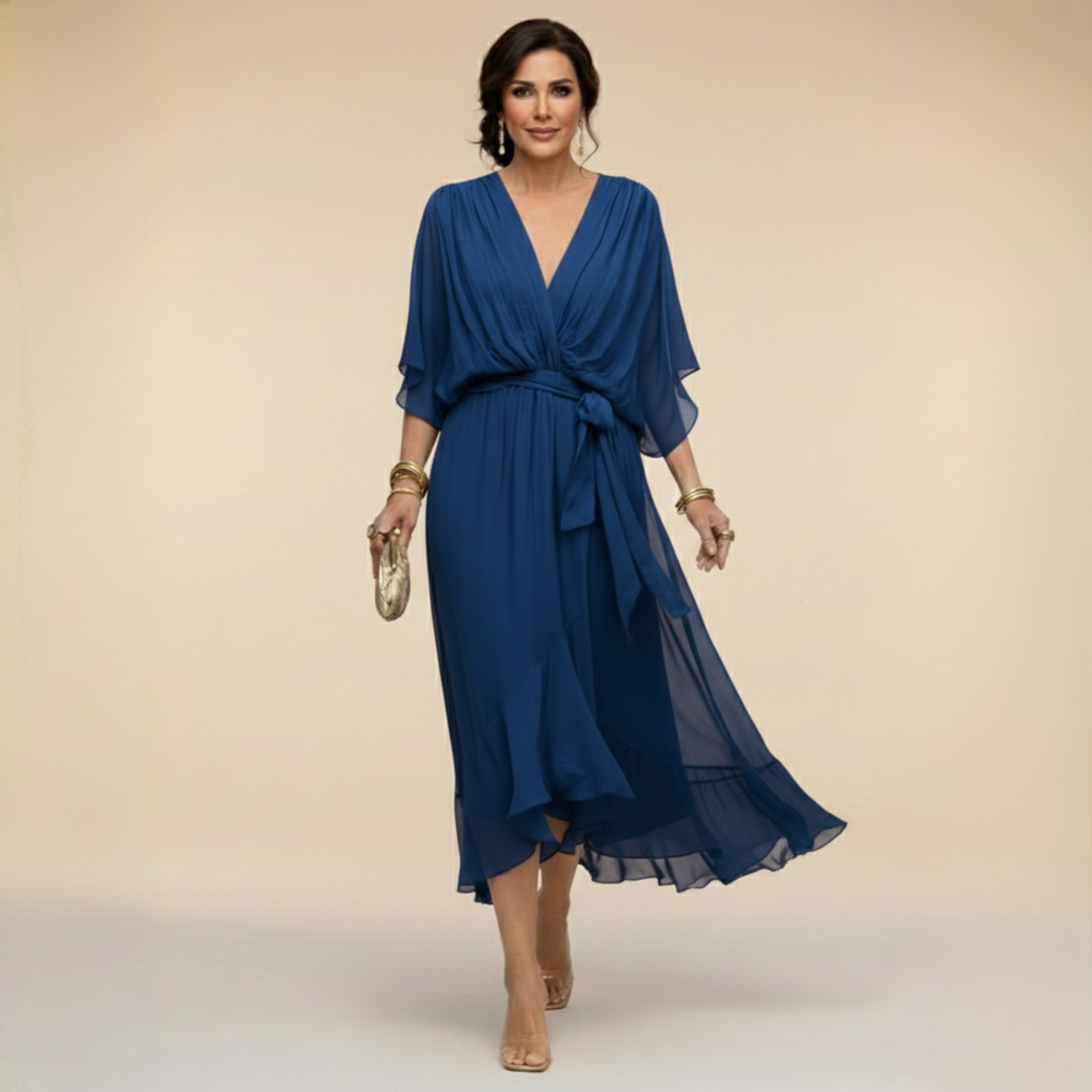Robe en chiffon Danoir Paris MARTA avec décolleté en V, tissu fluide et élégant, vue de face sur fond blanc.