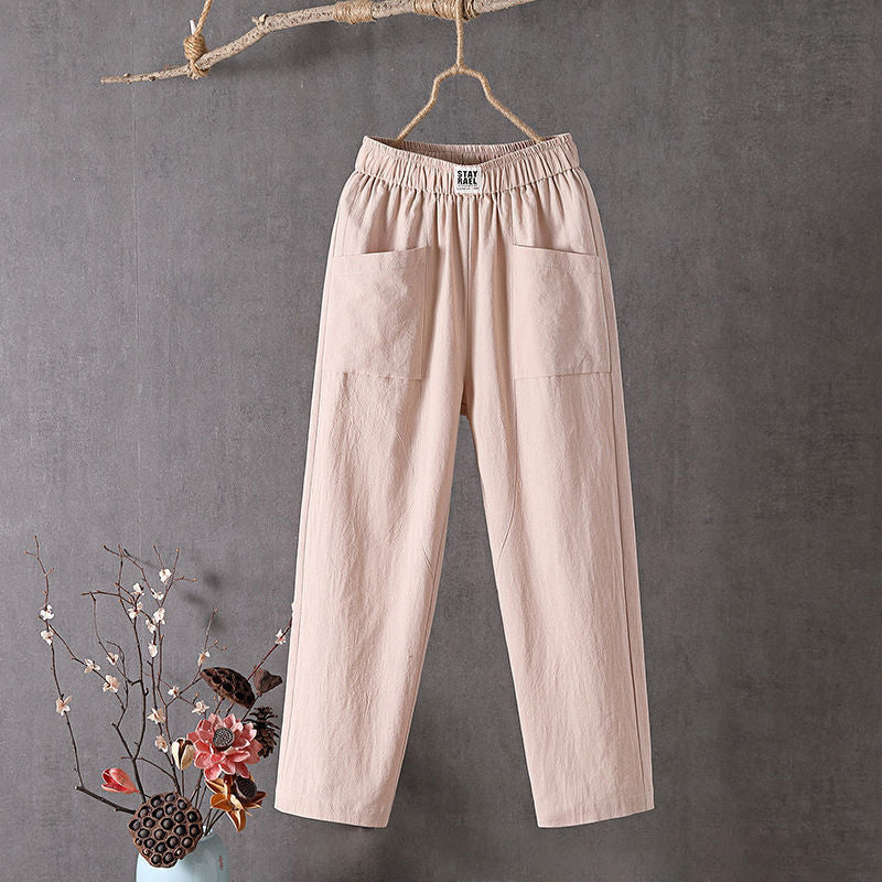 Pantalons relaxés Danoir Paris Alyra avec poches, confortables et décontractés, en tissu doux et léger, vue de face.