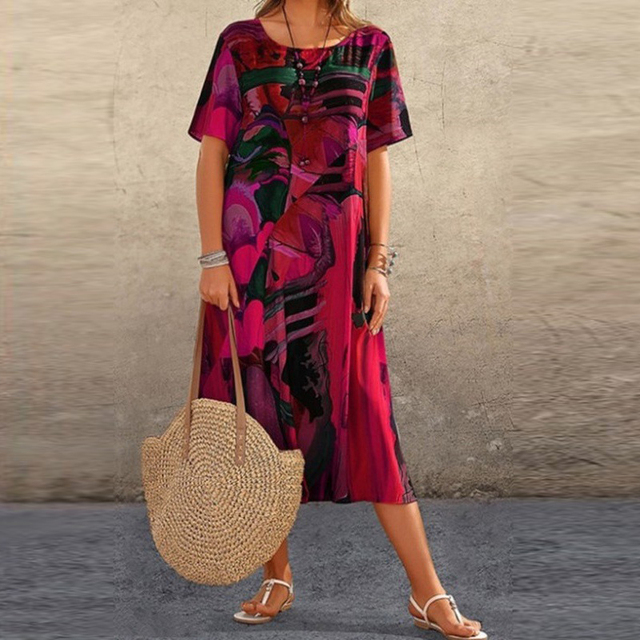 Tunique décontractée Jodilyn de Danoir Paris, robe midi bohème à manches courtes, imprimé artistique, style casual et féminin.