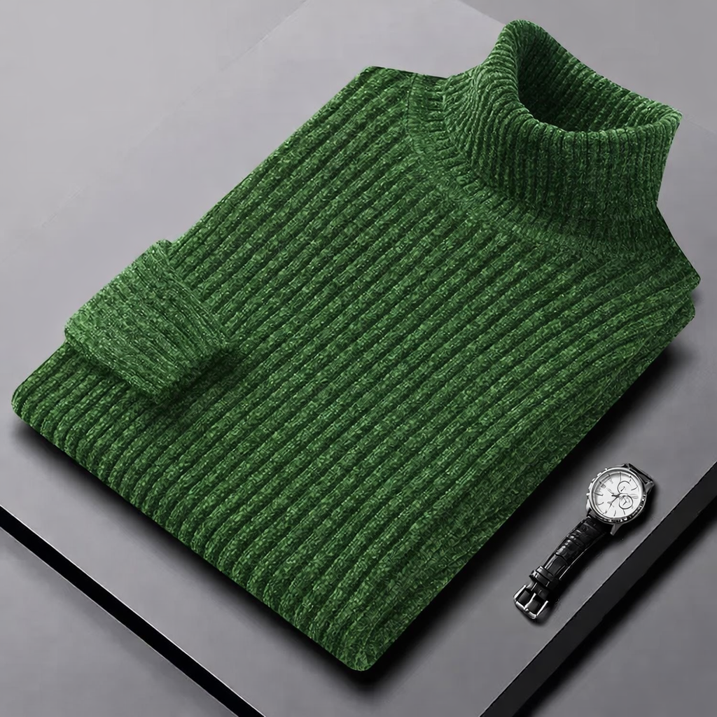 Pull col roulé pour homme Danoir Paris en vert, gros plan sur le tissu en laine et le col montant.