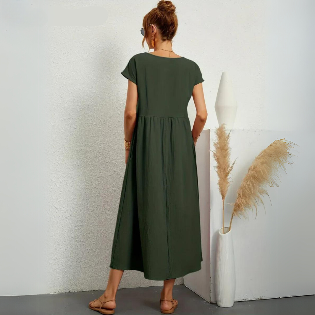Robe midi décontractée en coton Danoir Paris pour femmes, look confortable et élégant, vue de face sur fond neutre.