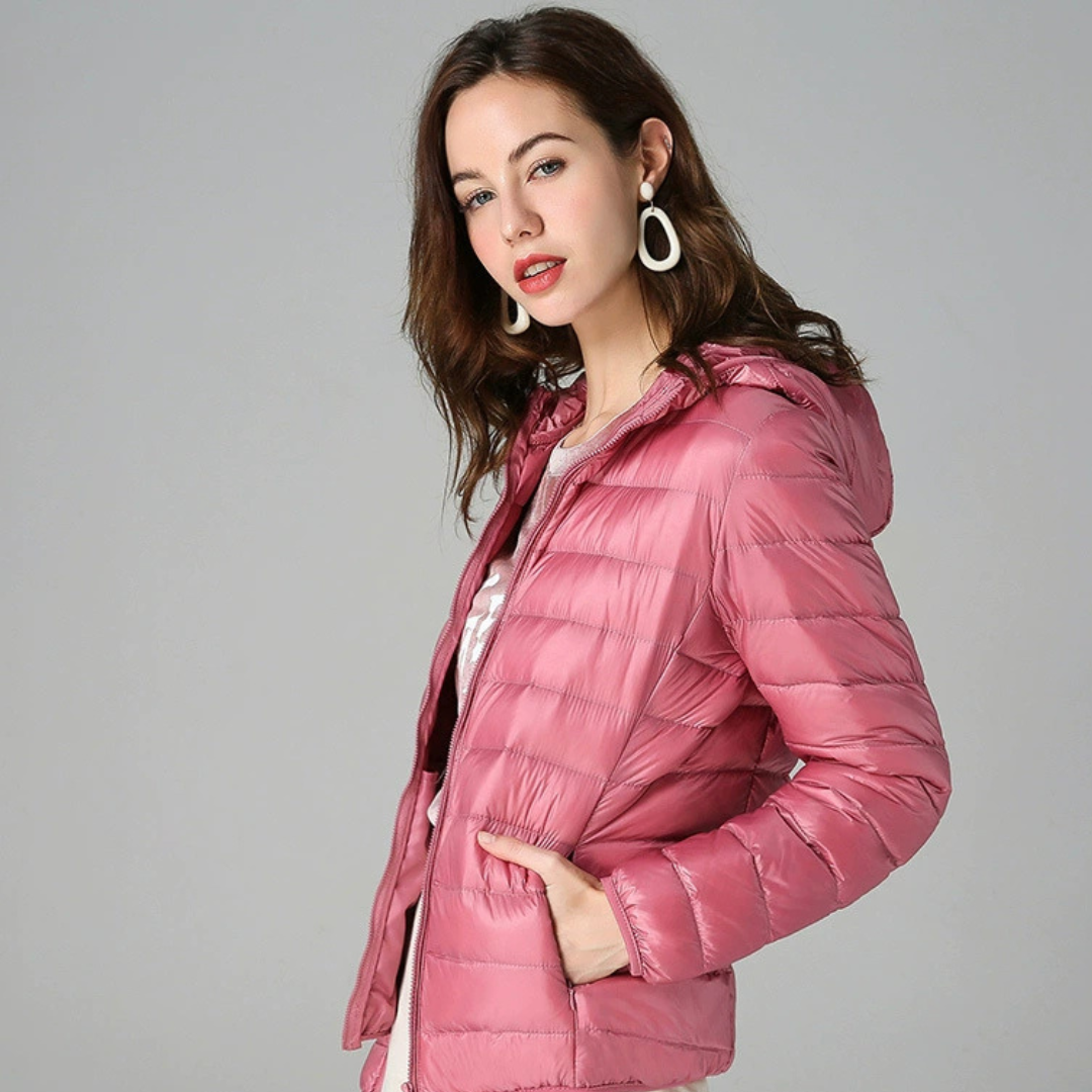 Doudoune pour femmes Danoir Paris Peka en vert menthe, veste chaude et élégante, adaptée pour l'hiver.