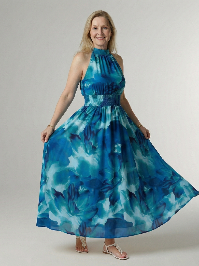 Robe midi à col halter Sylin de Danoir Paris, robe longue à taille froncée, tissu fluide et élégant, vue de face.