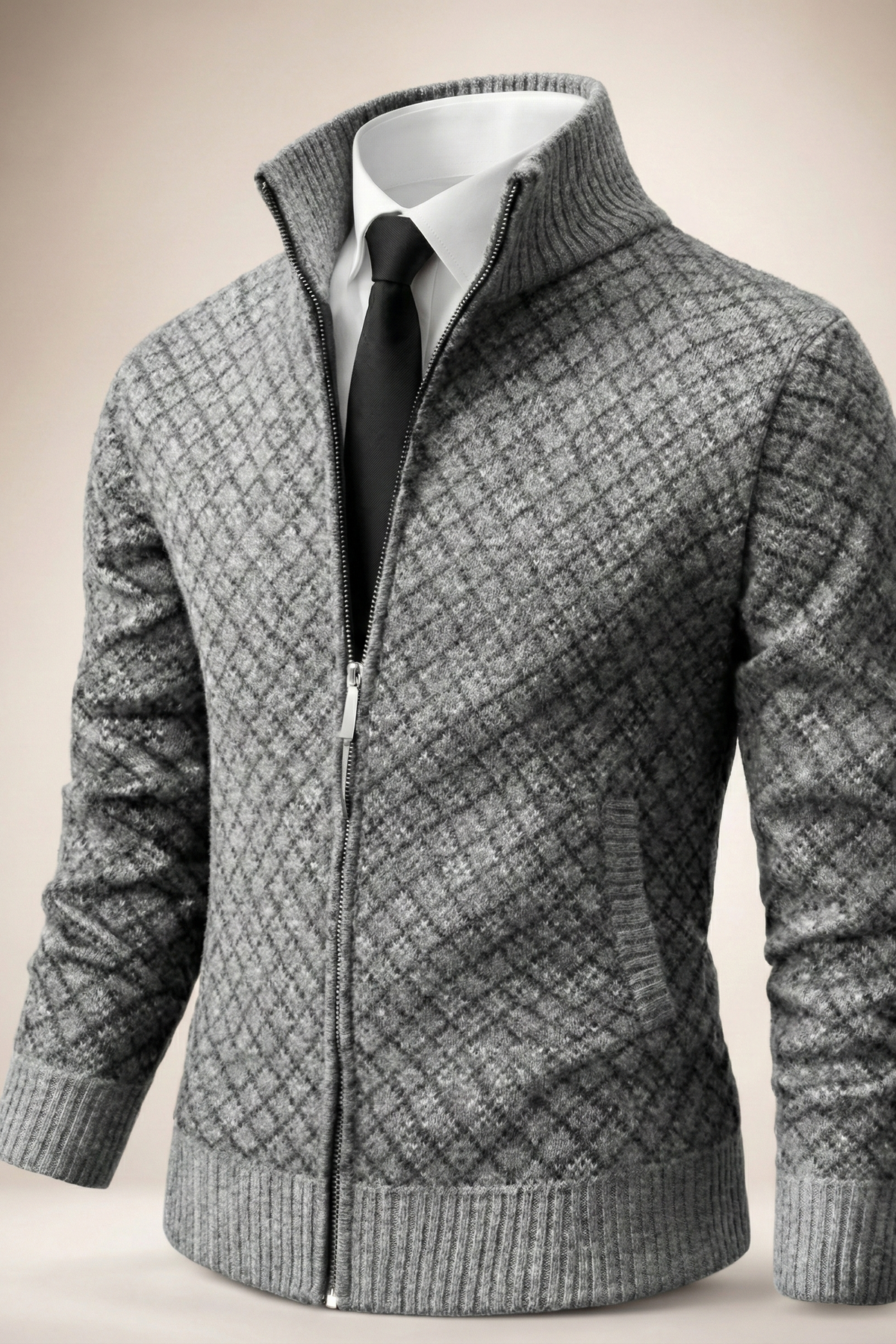 Cardigan décontracté de luxe Oliver par Danoir Paris, en noir, taille XS, avec texture douce et style élégant.
