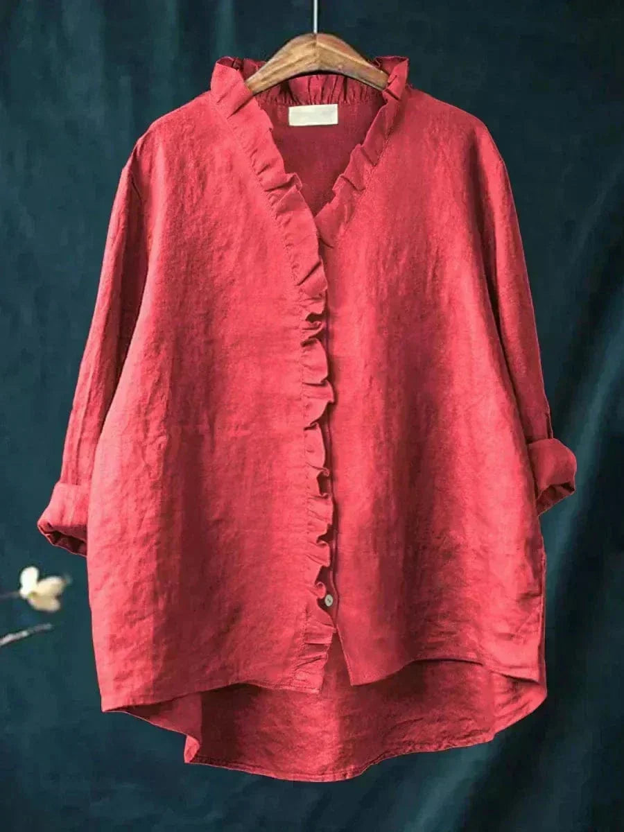 Blouse à volants Annette de Danoir Paris, en tissu léger, avec détails plissés et col élégant, vue de face.