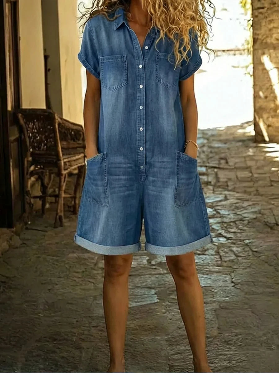Elvora | Combinaison short en jean à col et manches courtes