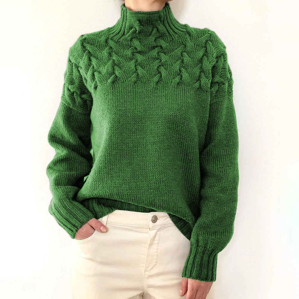 Pull col roulé chaud pour femmes Elena de Danoir Paris, en laine verte, image montrant le col et la texture douce du tricot.