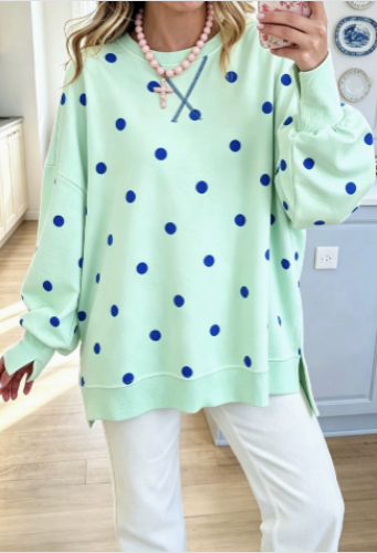 Sweatshirt chic jaune soleil et bleu à pois de Danoir Paris, vue de face avec col rond et manches longues.