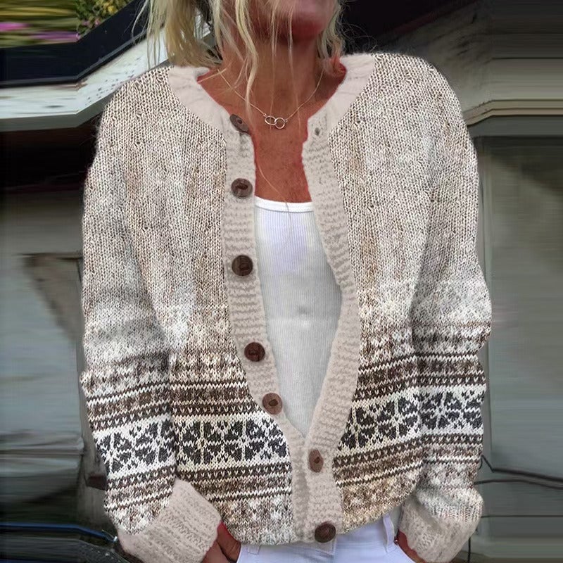 Cardigan Danoir Paris Saga à ourlet à motif, doux et chaud, avec design élégant et détails texturés visibles sur l'image.