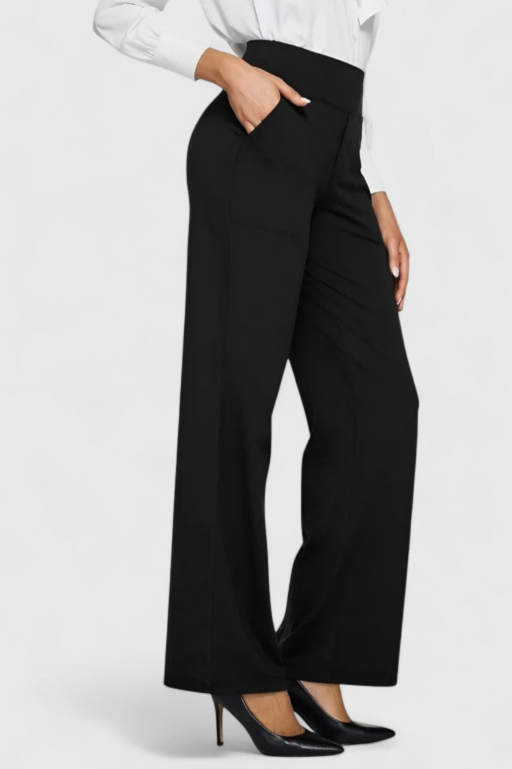 Pantalons sophistiqués Hilary de Danoir Paris portés avec des talons, vue en position debout, style élégant et moderne.