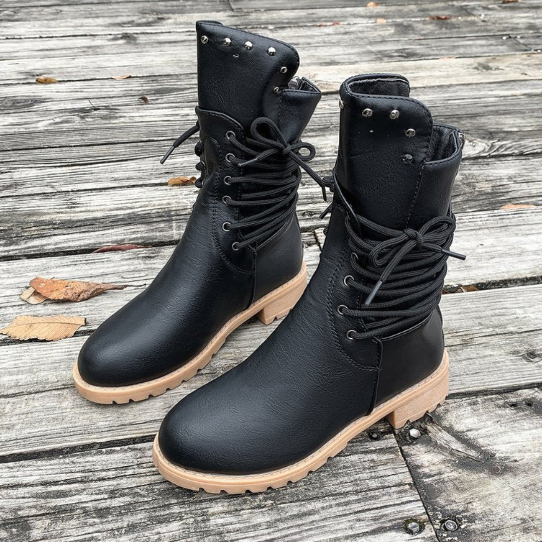 Bottines de marche confortables Apolline Danoir Paris en cuir marron avec semelle antidérapante et design élégant pour femmes.