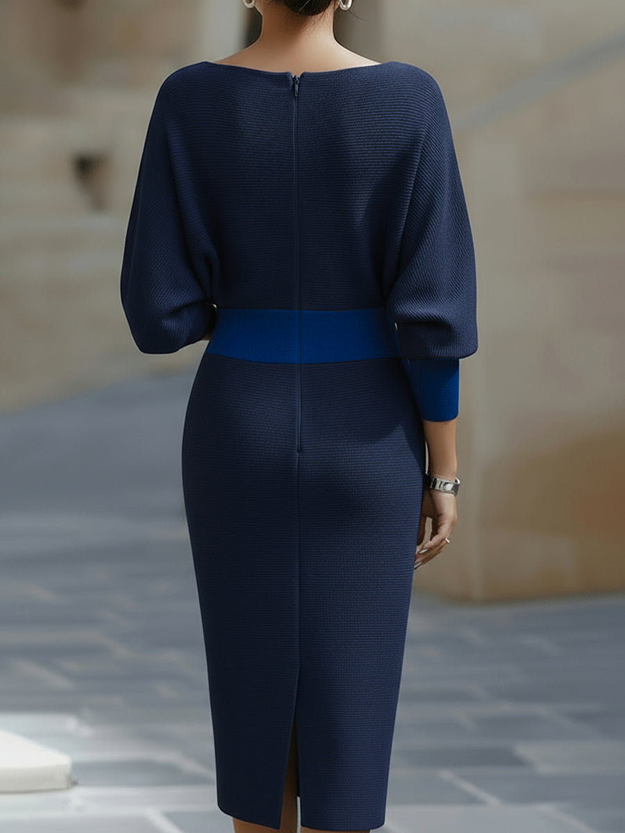 Robe midi à manches chauve-souris Danoir Paris, style drapé, couleur marine, longue et élégante, vue de face.
