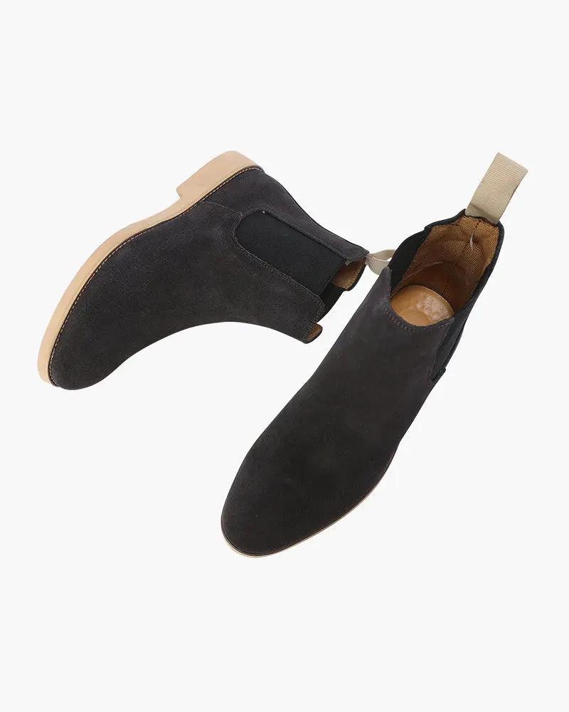 Bottes Chelsea Old Money en cuir marron avec semelle en caoutchouc, style classique et élégant pour homme.