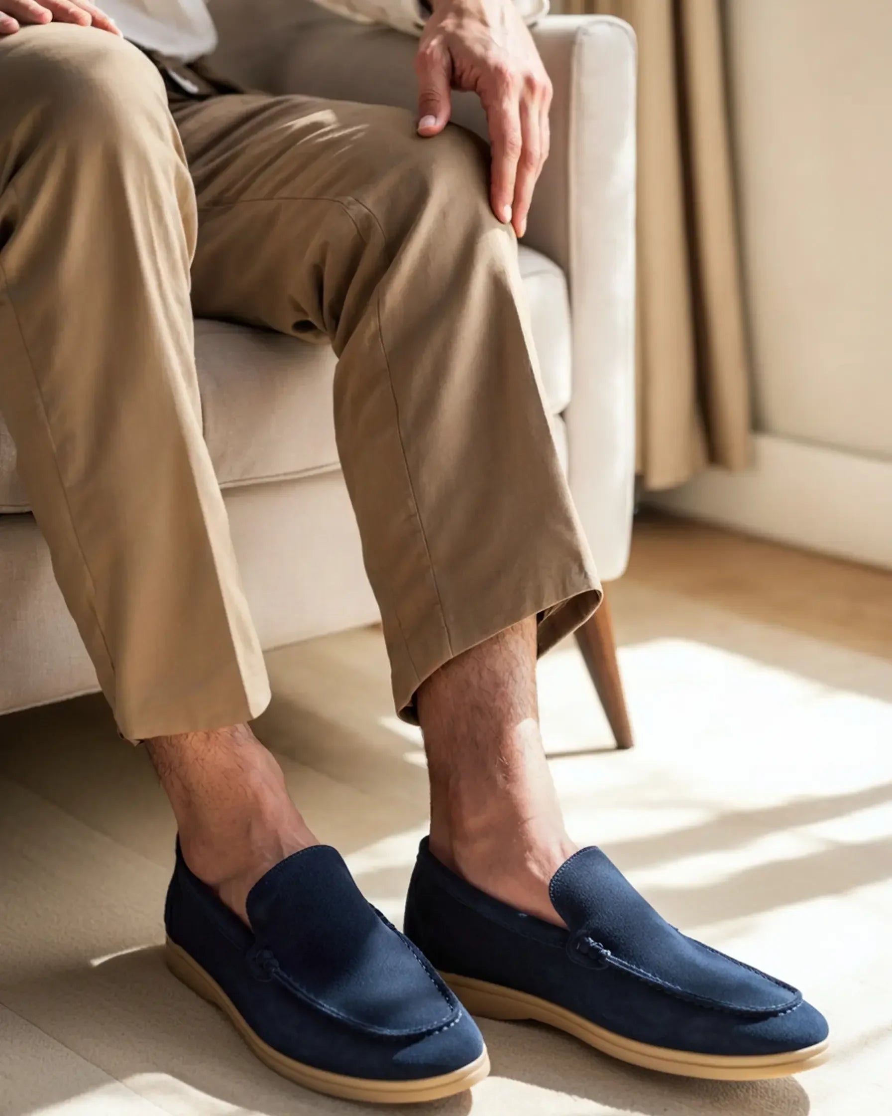 Mocassins en daim Old Money Premium pour homme, style driver avec semelle en caoutchouc et finition élégante.