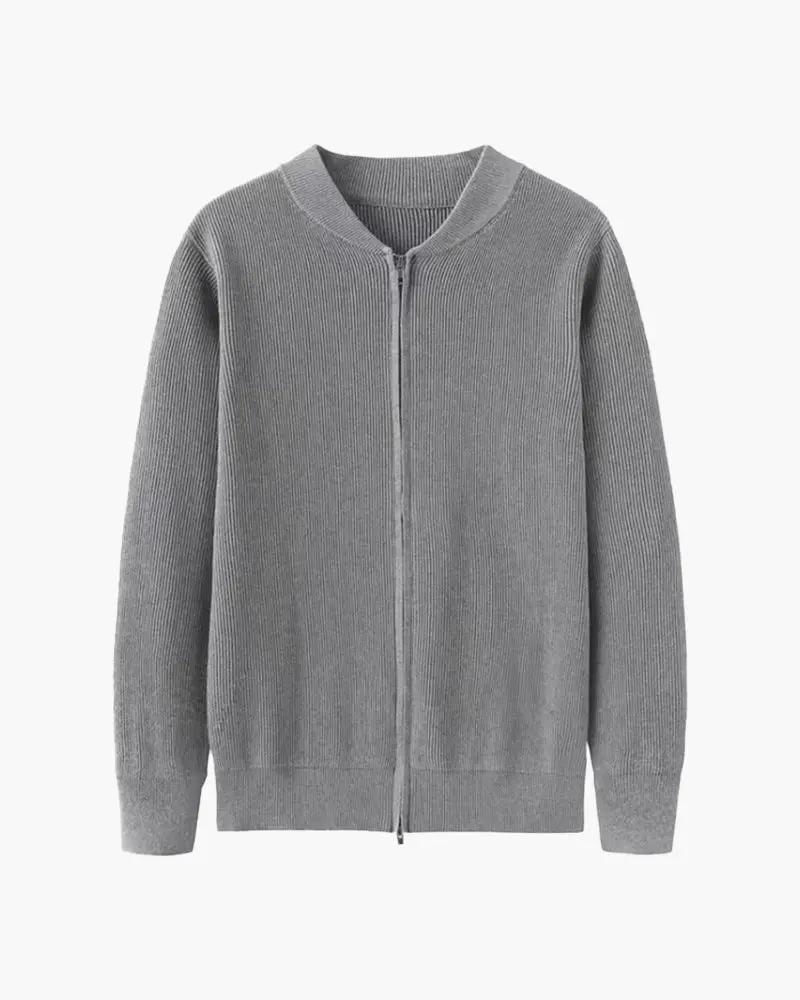 Gilet en coton doux 100 % de la marque Old Money, image montrant le tissu léger et la coupe élégante du gilet.