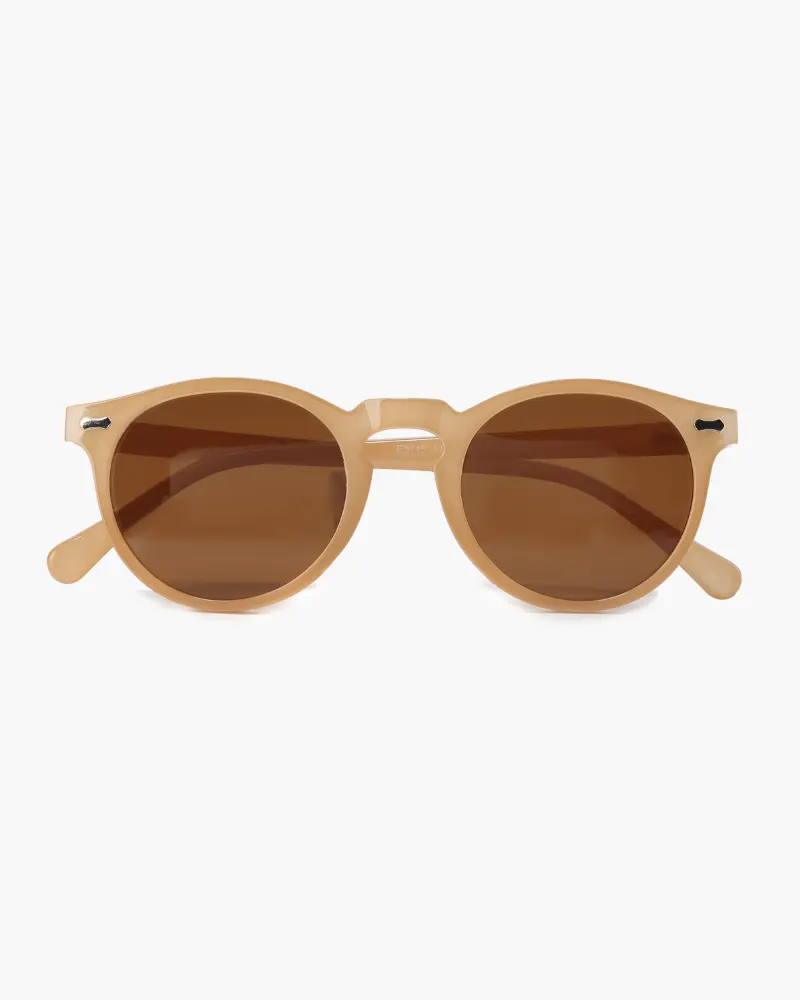 Lunettes de soleil Old Money polarisees avec monture élégante et verres sombres pour un style sophistiqué et protection UV.
