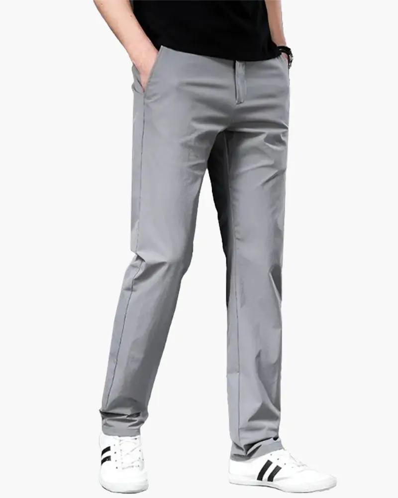Pantalons Porto Chino Old Money en coton beige, vue de face avec ceinture, style décontracté et élégant.