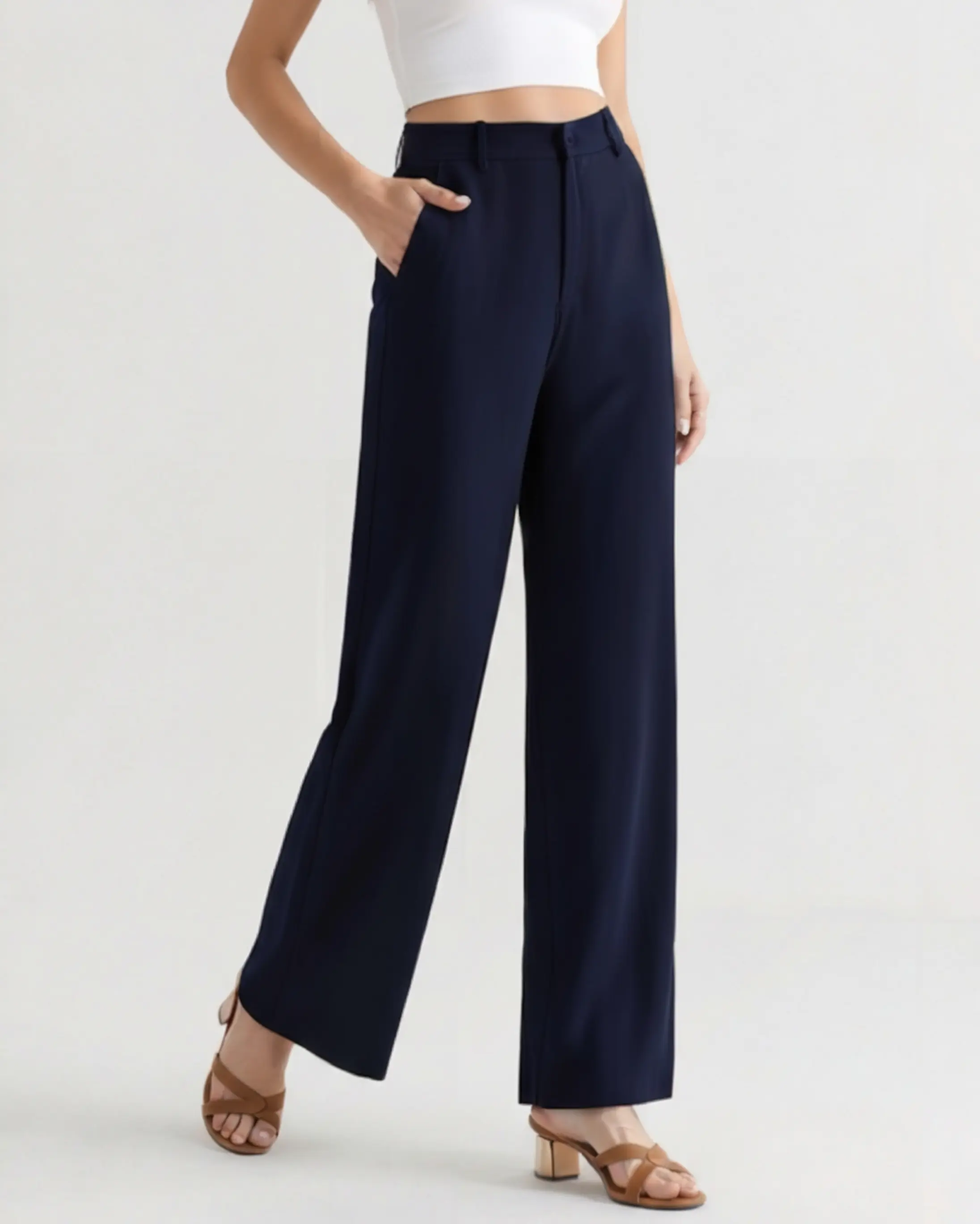 Pantalons larges beige Old Money Women Serena avec coupe fluide et ceinture élégante, parfaits pour un style sophistiqué.